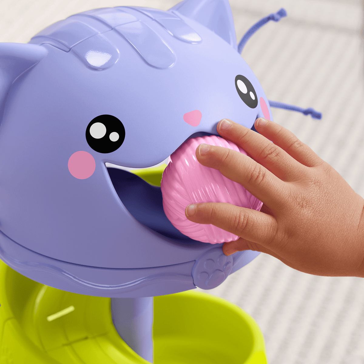 Fisher-Price Brinquedo para Bebês Gatinho Bolinhas Rolando
