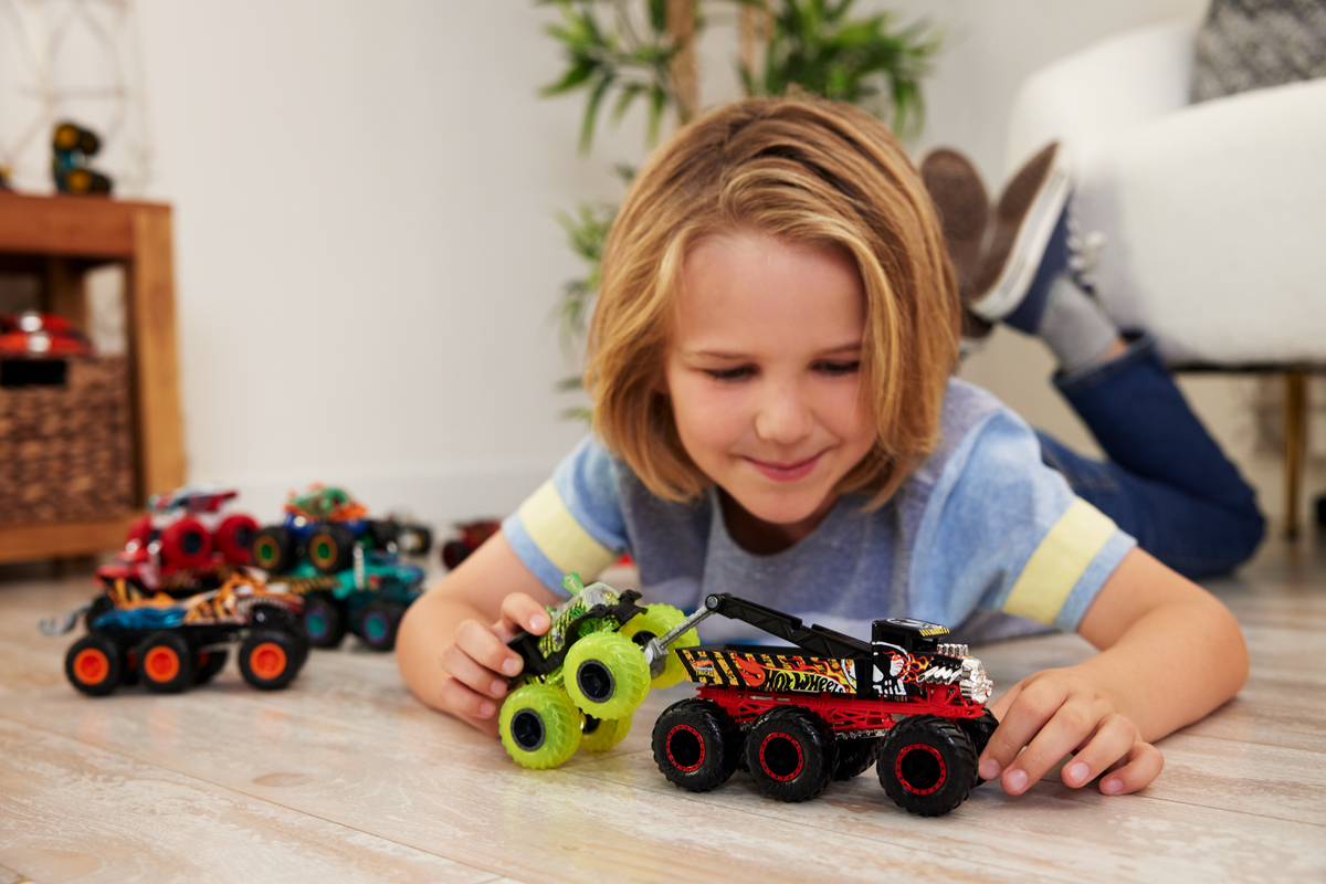 Hot Wheels  Monster Trucks  Big Rigs  Camion à 6Roues